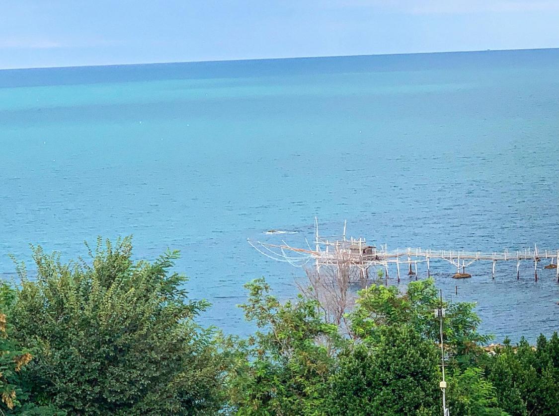 Апартаменти Terrazza Sui Trabocchi Маріна-ді-Сан-Віто Екстер'єр фото