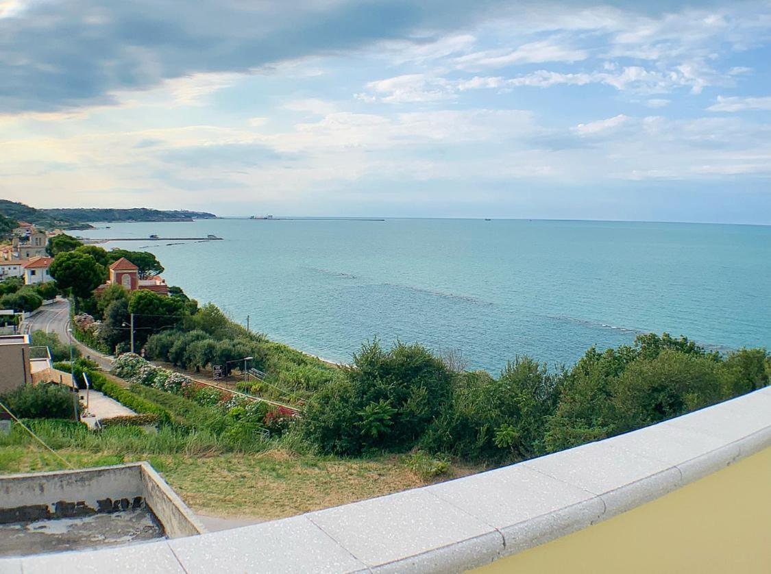 Апартаменти Terrazza Sui Trabocchi Маріна-ді-Сан-Віто Екстер'єр фото